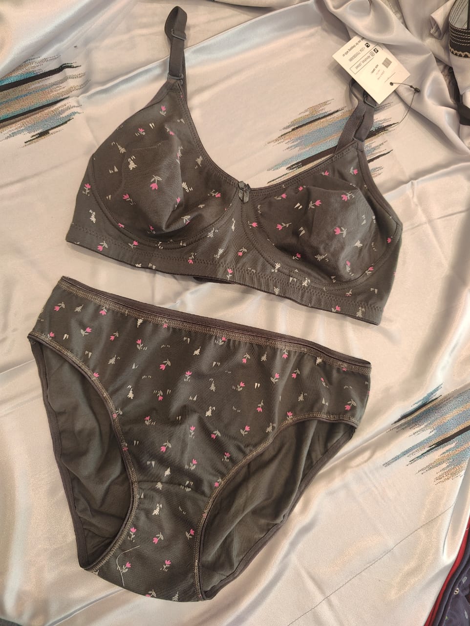 Non-padded Juliet set